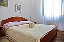 Zimmer 1 - 